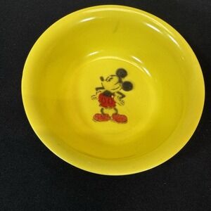 Vintage 1975 Mickey‎ Mouse Yellow Beetlewelare Grape -Nuts Plastic Cereal Bowl